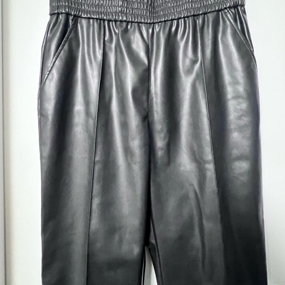 H&M Women's Black High Rise Jeans